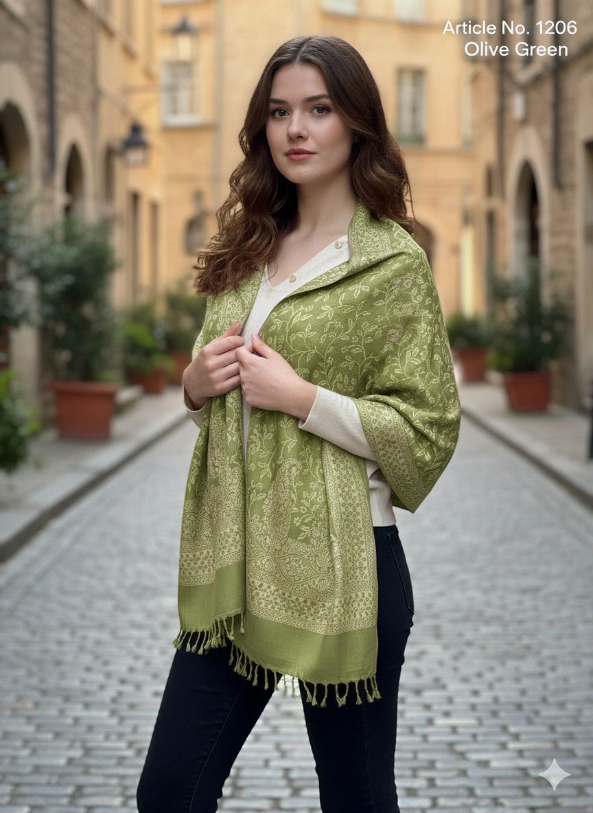 Gulmera Accrow Wool stole 